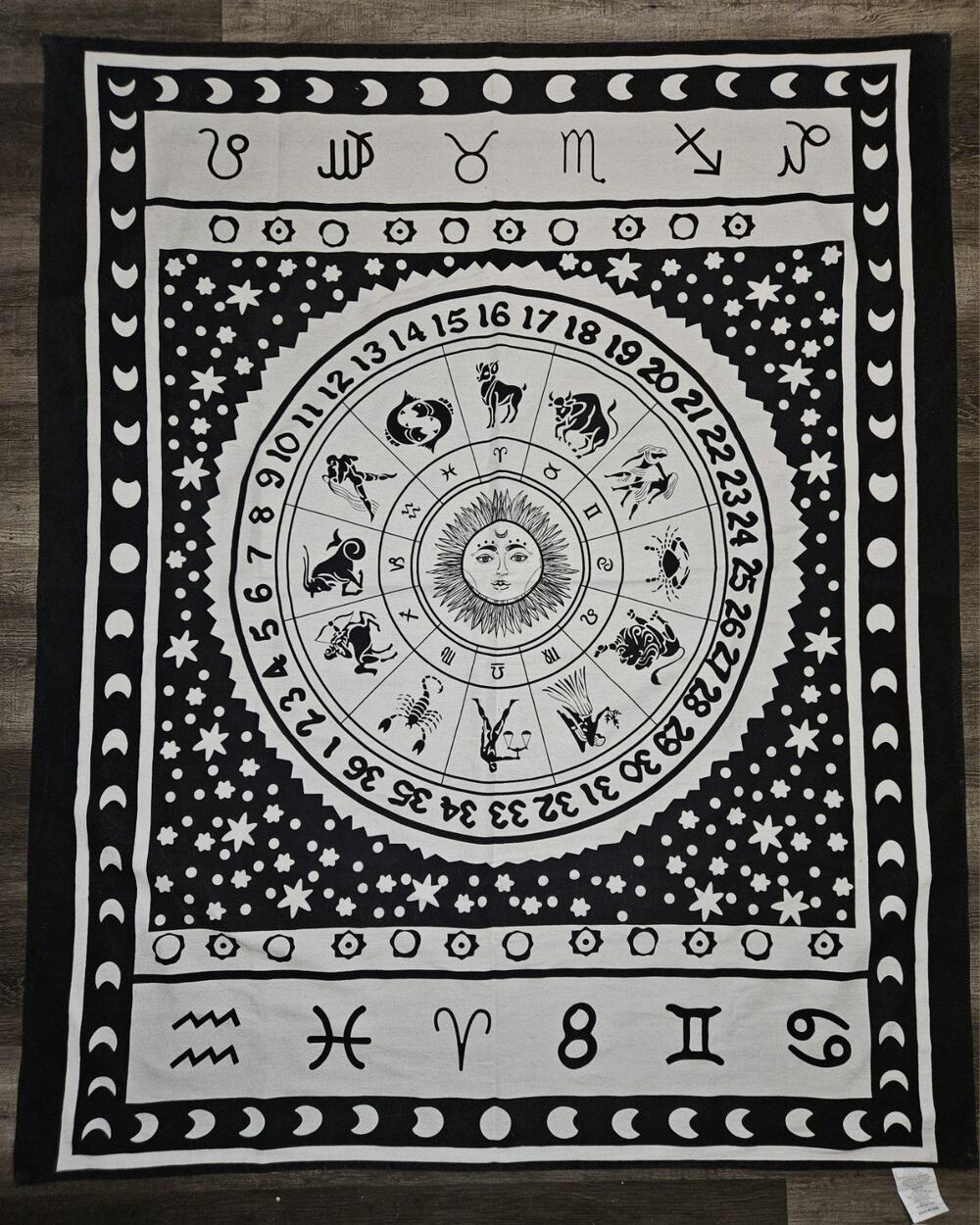 48x57 Black/White CELESTIAL ZODIAC TAPESTRY Bohemian, Indie, Astrology EUC